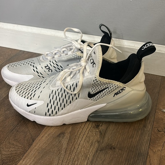 make an offer!! Nike air max’s, no use for them anymore, good condition! - Picture 2 of 4